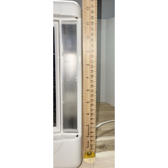 CONAIR Lighted Vanity With 1x & 10x Magnifying Mirrors & 4 Light Settings - Picture 10 of 10